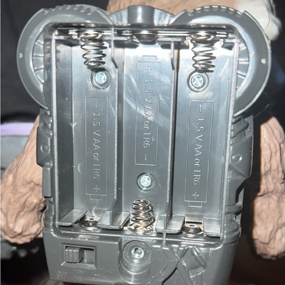 Marvel Lip Smacking Rocket The Racoon - Picture 4 of 4